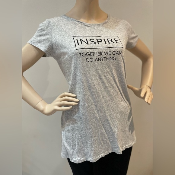 RW&CO - Camber & Grace T-Shirt Inspire Size Small - Picture 2 of 12